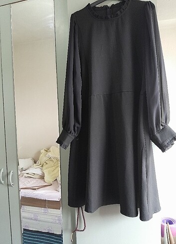 Trendyol & Milla Siyah kolu tüllü elbise