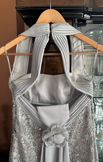 Diğer Gümüş Renk- İşlemeli -Sırt Detaylı -Uzun Abiye elbise