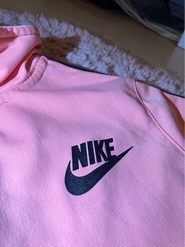 l Beden Nike Hırka