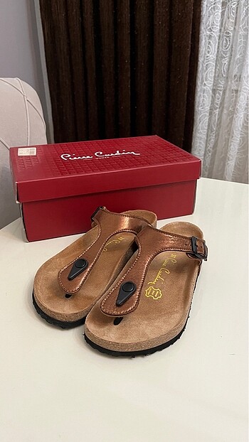 Pierre Cardin Sandalet