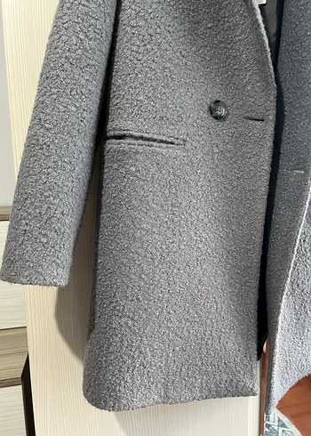 Çift Düğmeli Gri Kabarık Kaban - Görsel 5