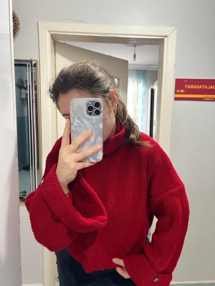 Kırmızı Boğazlı Örgü Salaş Kadın Kazak - Görsel 3