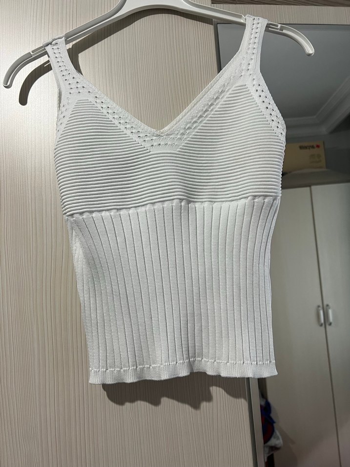 Beyaz V Yaka Örgü Bluz - Görsel 2