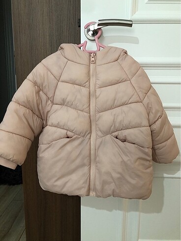 Zara Zara 18-24 şişme mont