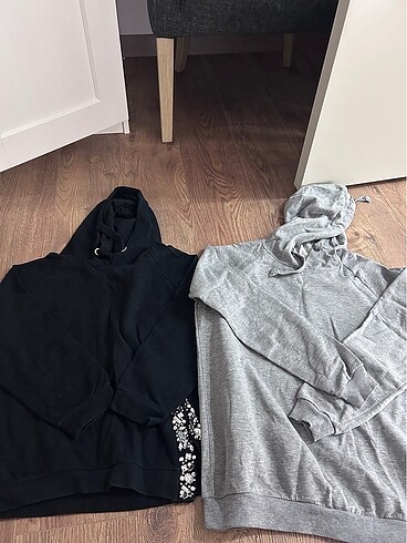 kapüşonlu sweatshirt