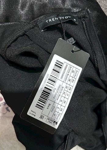 Siyah V Yakalı Uzun Kadın Tulum - Görsel 5