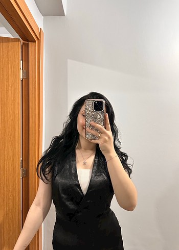 Siyah V Yakalı Uzun Kadın Tulum - Görsel 3