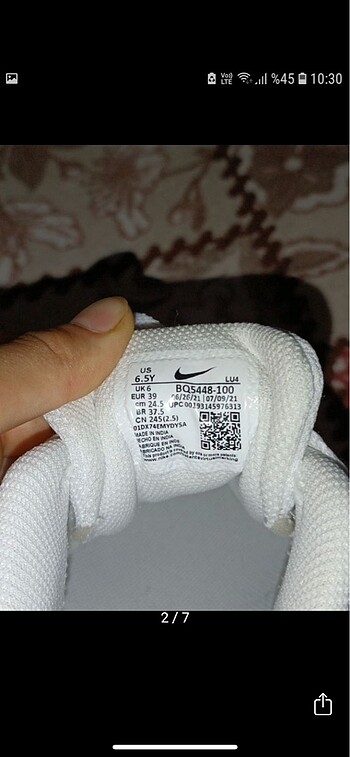 39 Beden beyaz Renk Nike orjinal spor