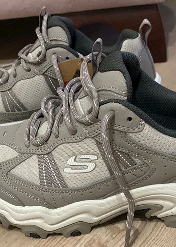 Gri Bağcıklı Kadın Spor Ayakkabı Skeckers