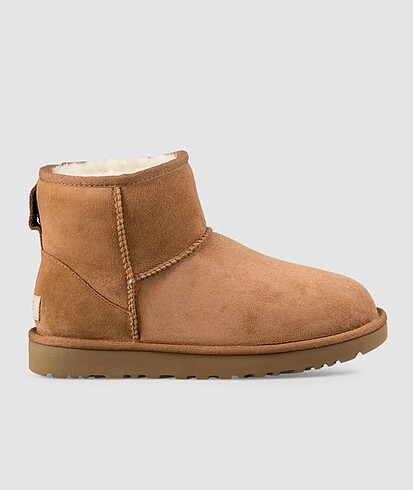 ugg mini II chest