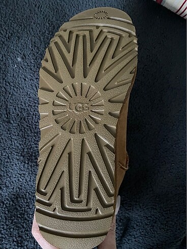 37 Beden ugg mini II chest