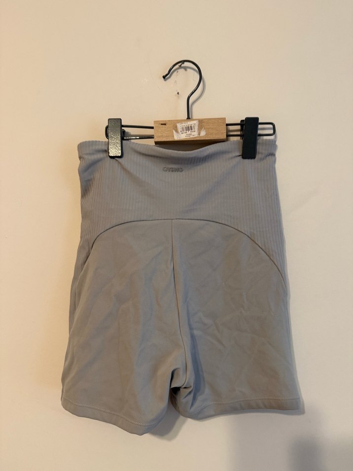 Oysho Gri Mini Şortu - Görsel 3