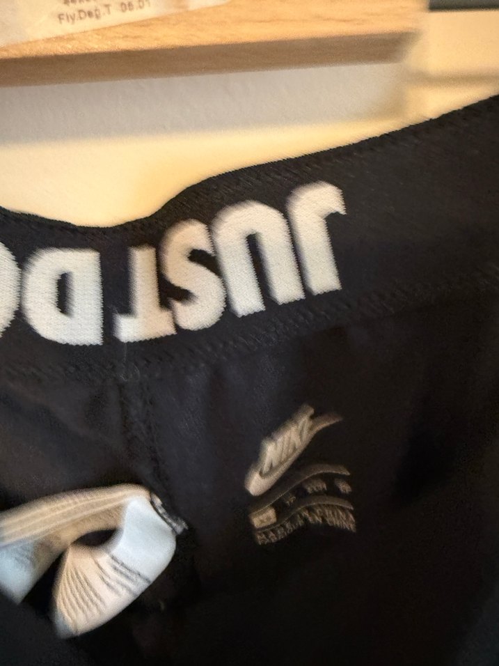 Siyah Nike Esnek Spor Tayt - Görsel 3