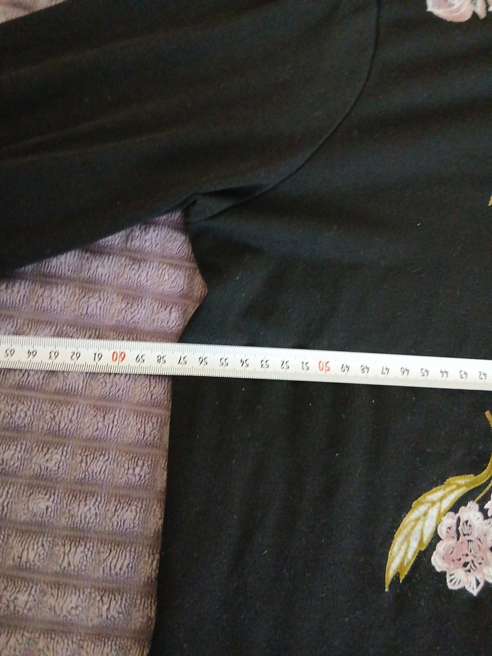 Nakışlı Siyah  Tişörtü - Görsel 4