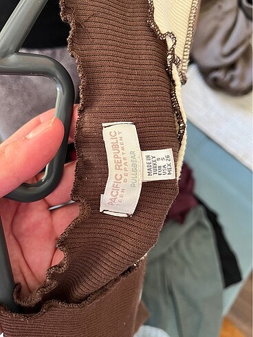s Beden pull & bear üst