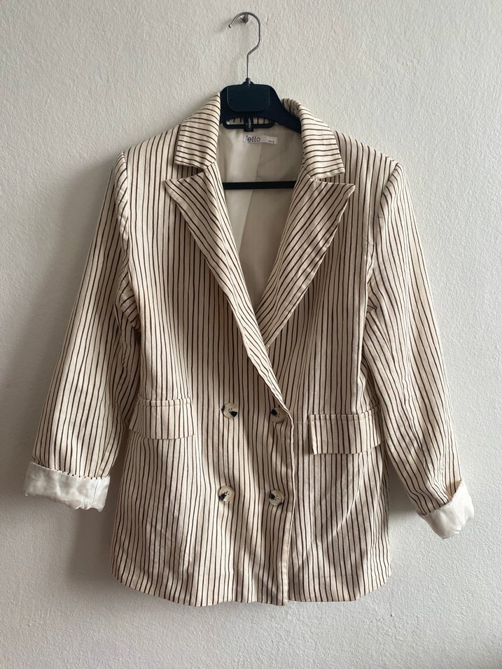 Kadın Bej Çizgili Düğmeli Blazer Ceket - Görsel 3