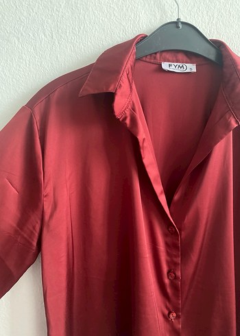 Bordo Saten V Yaka Düğmeli Gömlek - Görsel 2