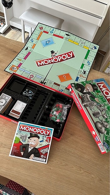 Monopoly Klasik Kutu Oyunu