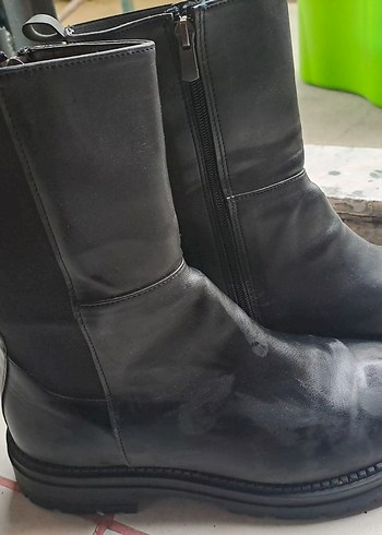 Siyah Deri Kadın Gizli Topuklu Bot