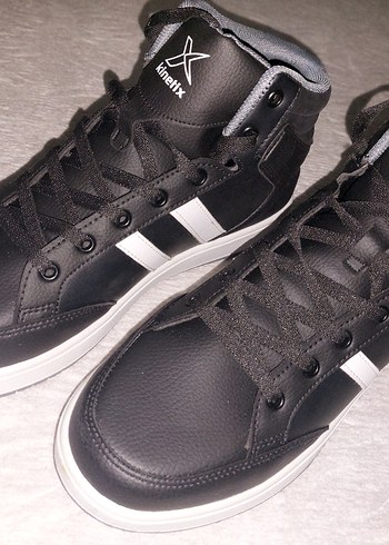 Siyah Beyaz Çizgili Erkek Spor Ayakkabı - Görsel 2