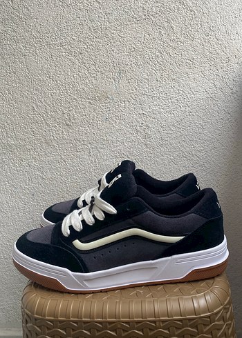 Vans 44