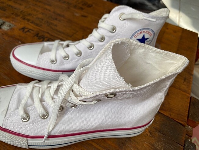 38 Beden beyaz Renk Converse No:38