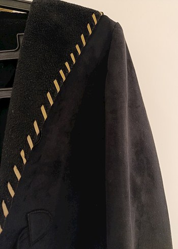 Siyah süet kendınden kapüşonlu ınce kaban - Görsel 4