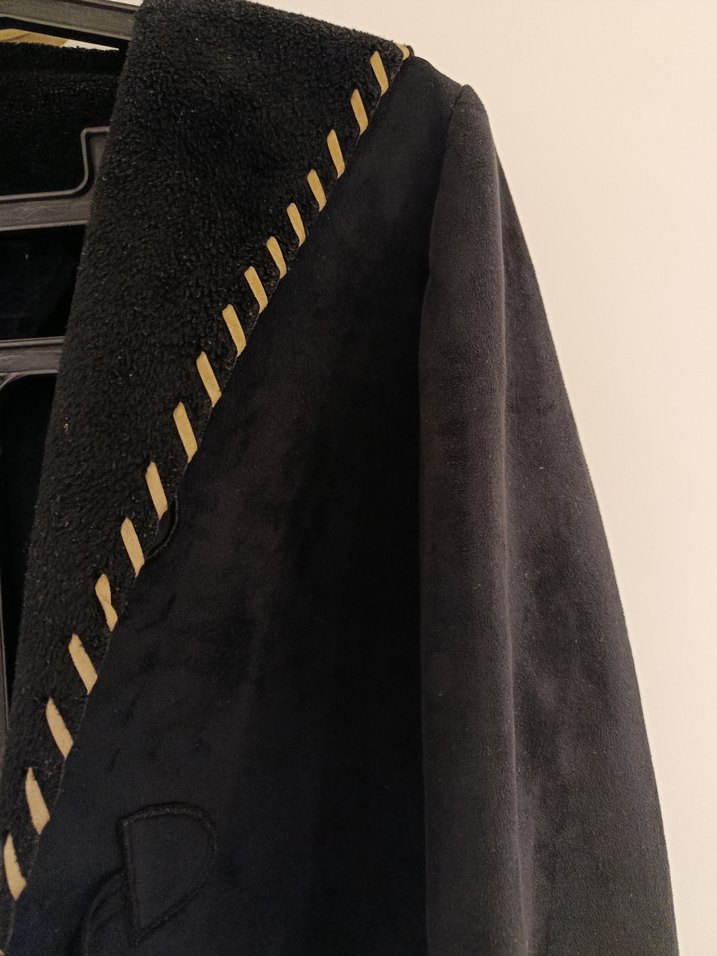Siyah süet kendınden kapüşonlu ınce kaban - Görsel 4