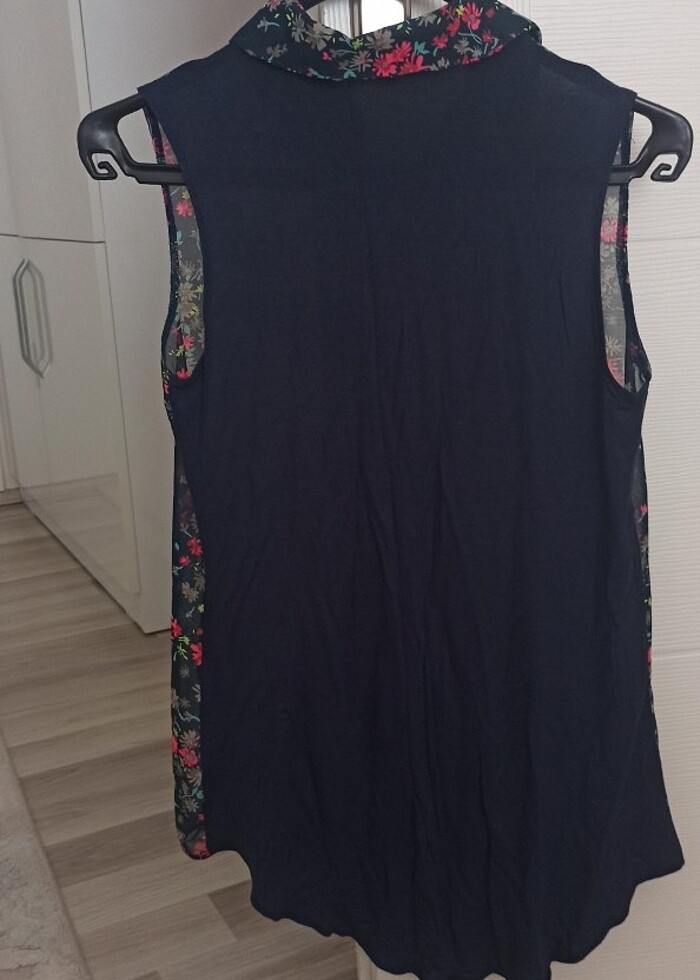 Şifon kolsuz gömlek  - Görsel 2