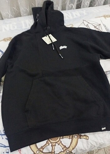 PULL AND BEAR