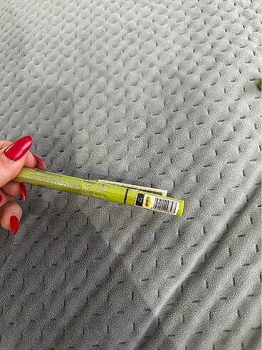 Diğer Beaulis glide it eyeliner