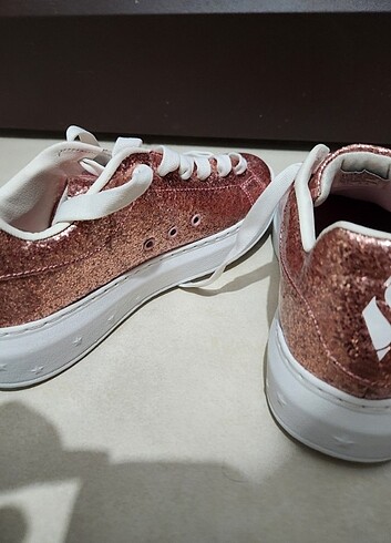 Skechers 38,5 numara ayakkabı tertemiz - Görsel 6