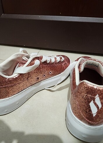 Skechers 38,5 numara ayakkabı tertemiz - Görsel 7