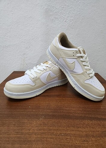 36 Beden SPOR AYAKKABI. SB DUNK LOW PRO