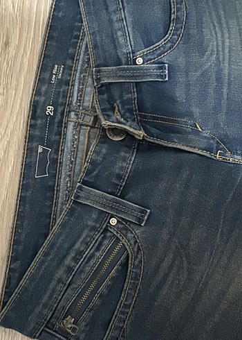 29 Beden mavi Renk Levis orijinal jean