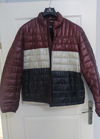 DKNY mont 