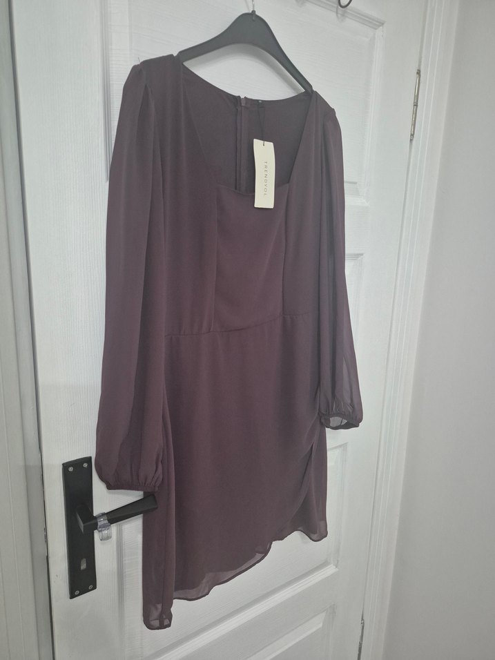 mor kare yaka elbise - Görsel 3