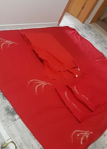 Beden kırmızı Renk Nevresim takımı