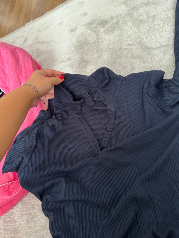 V Yaka Lacivert Kadın Çıtçıtlı Bluz - Görsel 3