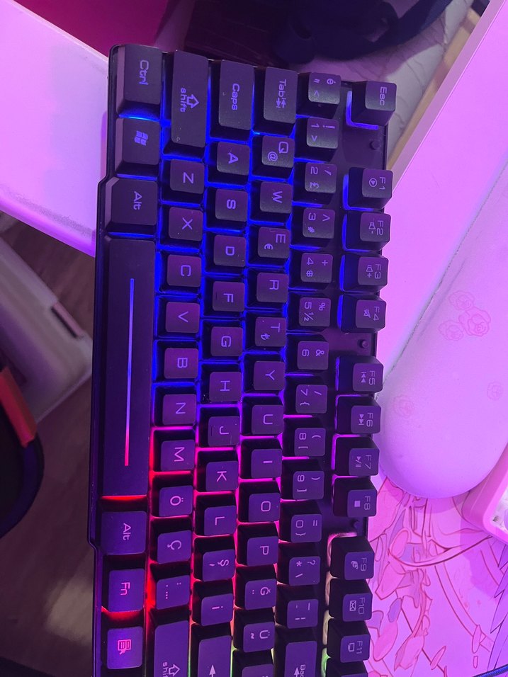 Renkli Işıklı Mekanik Klavye - Görsel 2