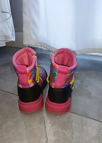 Kız çocuk bot - Görsel 2