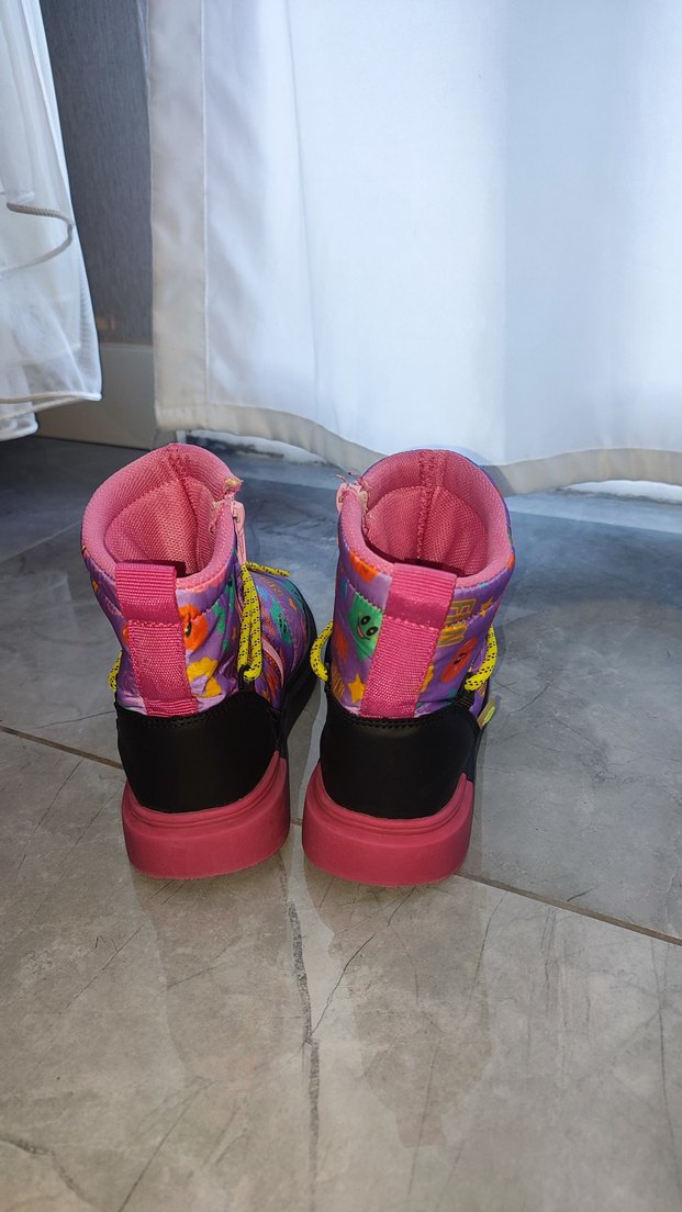 Kız çocuk bot - Görsel 2