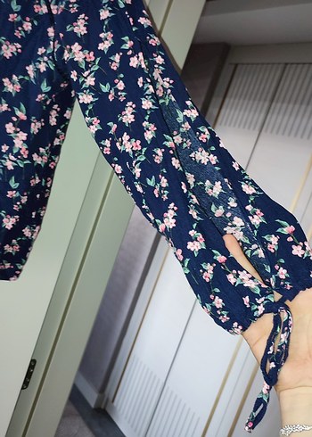 Çiçek Desenli Uzun Kollu Kadın Bluz - Görsel 2