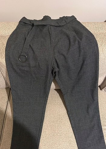Stradivarius Gri Kumaş Kemerli Kadın Pantolon