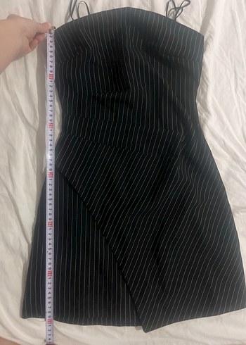 xs Beden Stradivarius Siyah Çizgili Midi Mini Elbise