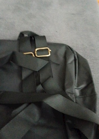 Siyah Fermuarlı Kadın Sırt Çantası - Görsel 3