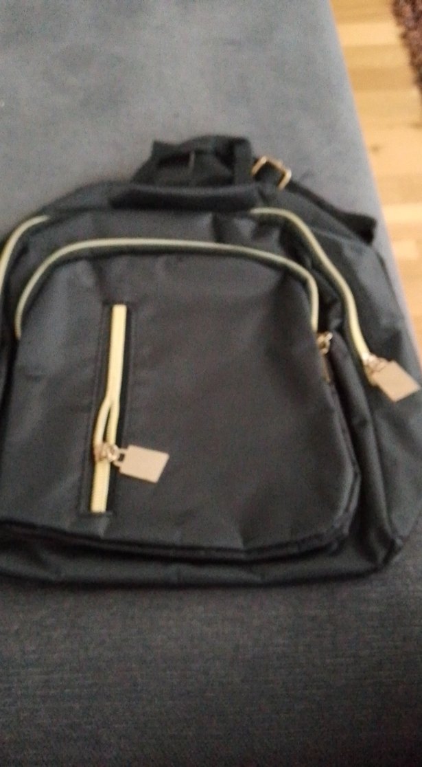 Siyah Fermuarlı Kadın Sırt Çantası - Görsel 2