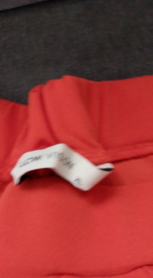 LC Waikiki vision kırmızı renk şort - Görsel 4