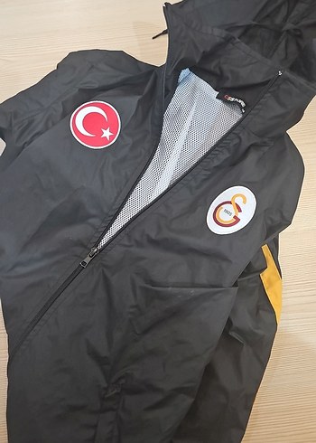 Kapüşonlu Siyah Erkek Rüzgarlık - Görsel 3