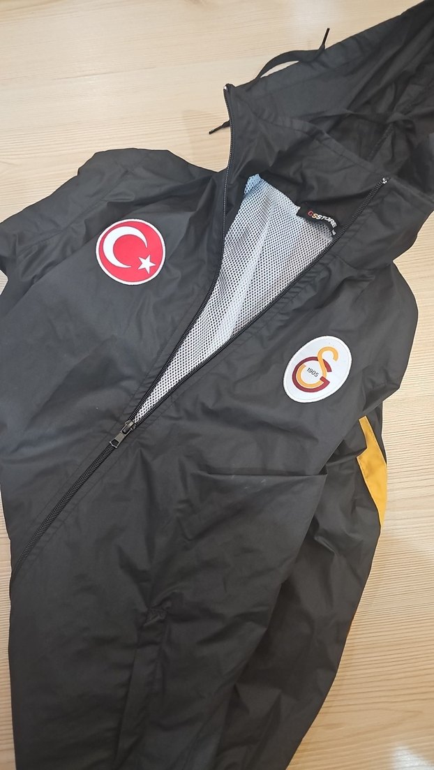 Kapüşonlu Siyah Erkek Rüzgarlık - Görsel 3